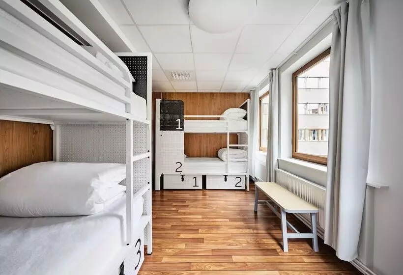 تختخواب در اتاق مشترک, Generator Stockholm