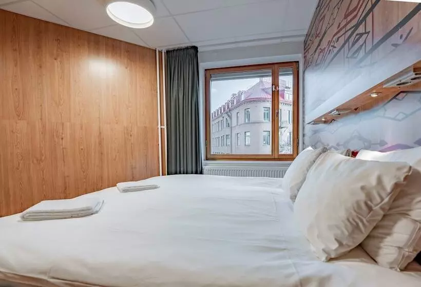 اتاق لوکس, Generator Stockholm