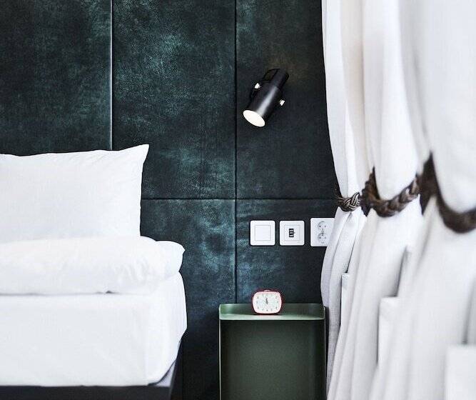 スタンダードスタジオ, Generator Stockholm