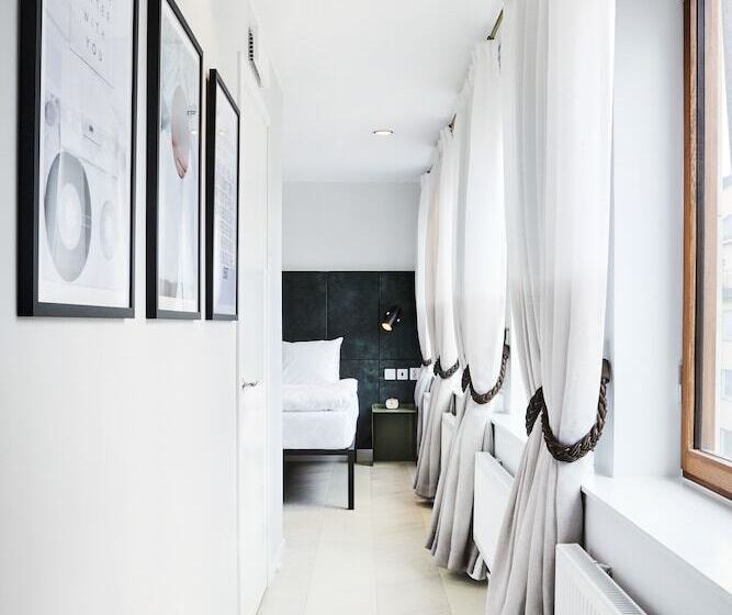 スタンダードスタジオ, Generator Stockholm