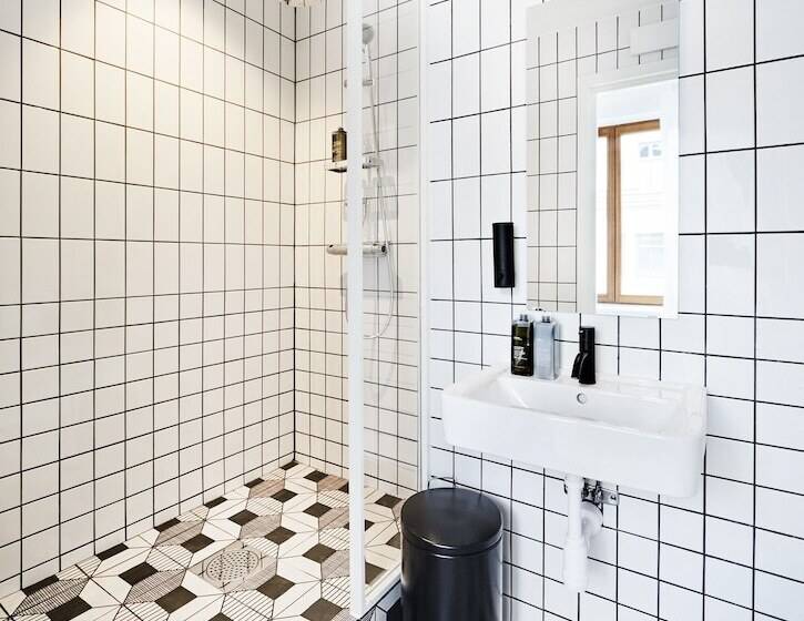 スタンダードスタジオ, Generator Stockholm