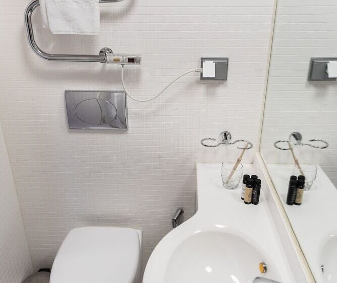 スタンダードルーム, Generator Stockholm