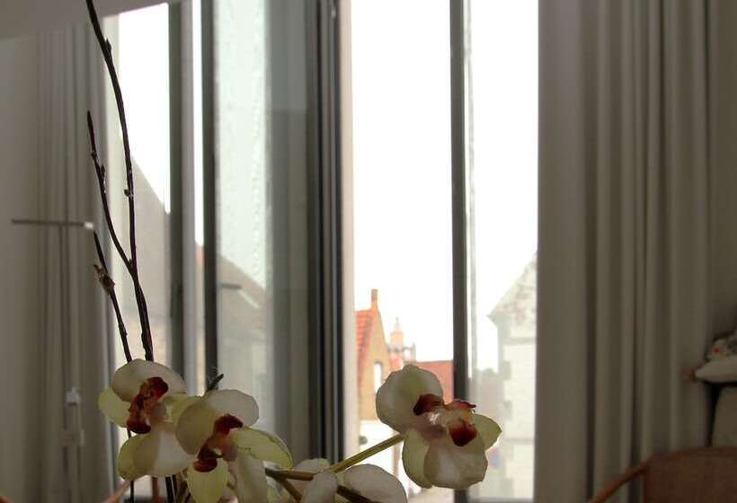 غرفة سوبيريور, T Walleke