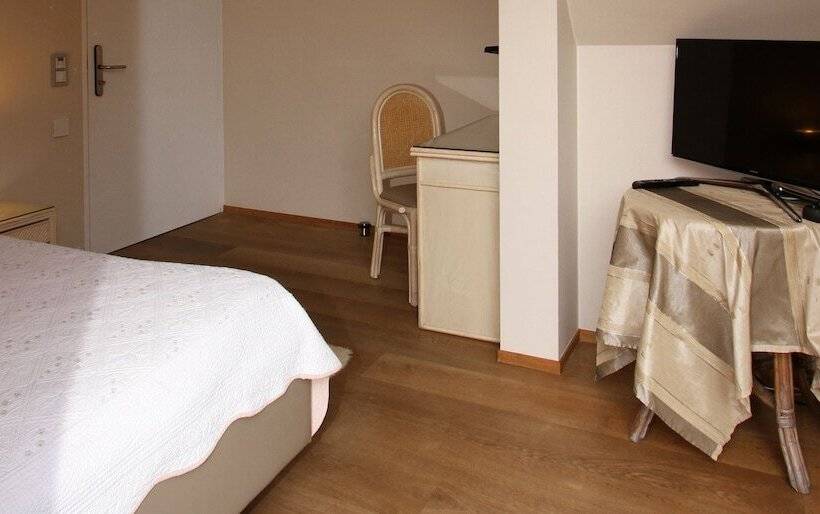 غرفة ديلوكس, T Walleke