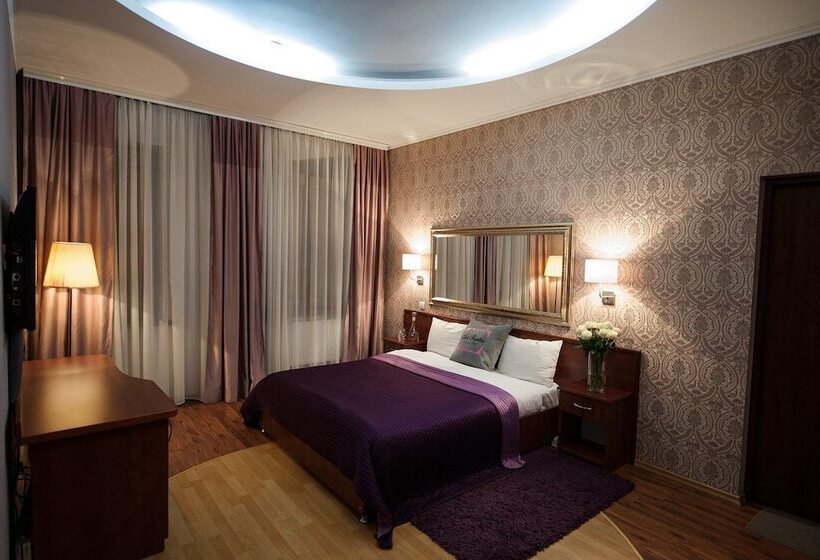 سوییت, Art Rustic Boutique