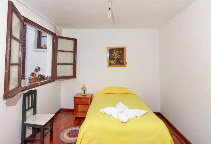 اتاق استاندارد یک نفره, Casarte Takubamba B&b