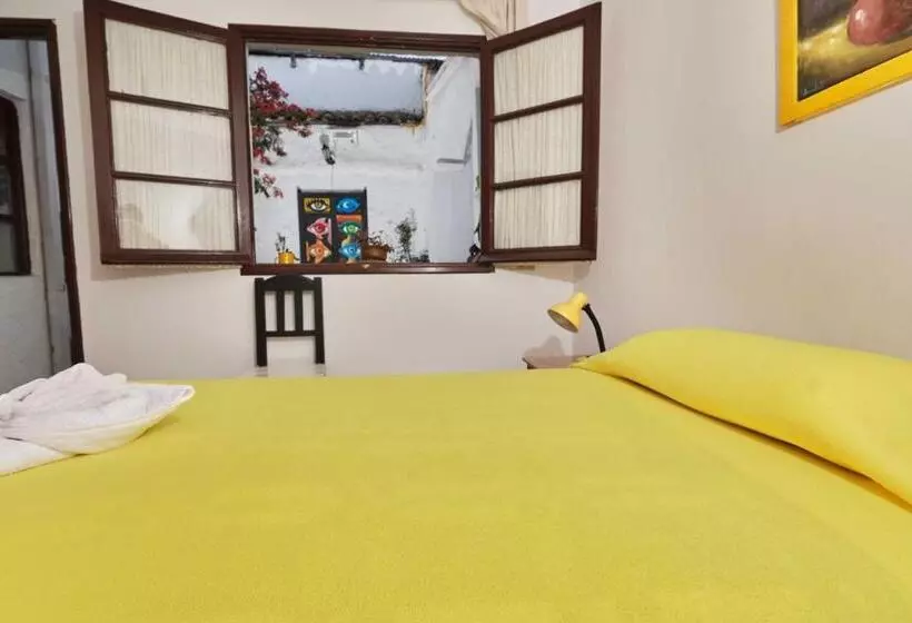 اتاق استاندارد یک نفره, Casarte Takubamba B&b