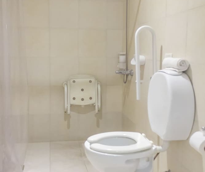 اتاق استاندارد, Circus Hostel