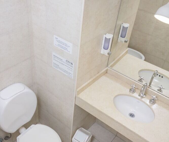 اتاق استاندارد, Circus Hostel