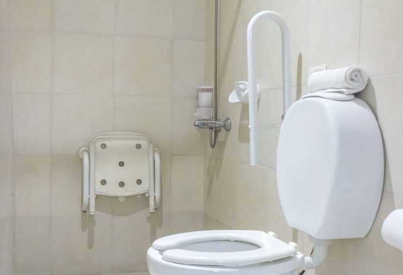 اتاق استاندارد, Circus Hostel