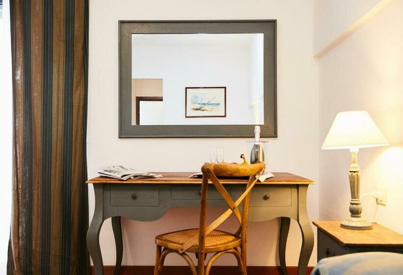 חדר סופריור, Enterprise