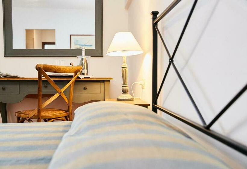 חדר סופריור, Enterprise