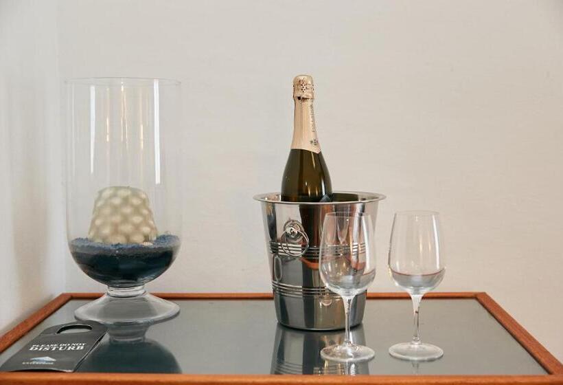 חדר דלוקס, Enterprise