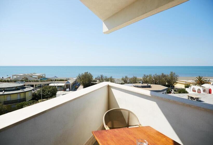 חדר דלוקס, Enterprise