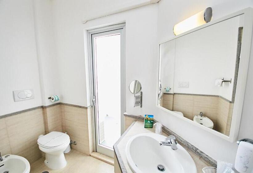 חדר דלוקס יחיד, Enterprise