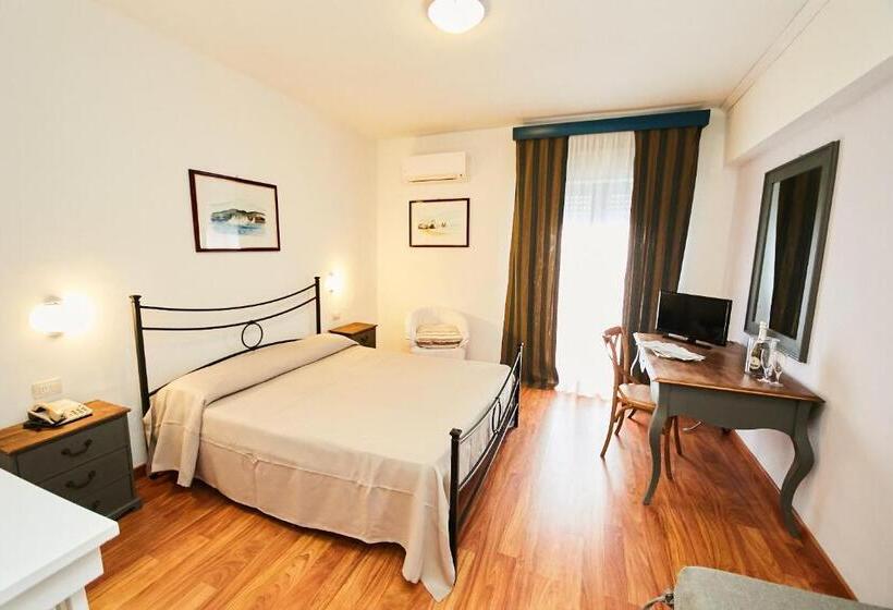 חדר סטנדרט, Enterprise