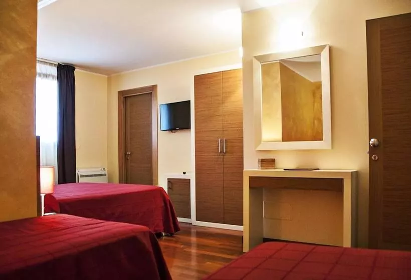 Habitació Quàdruple Estàndard, Ghalà