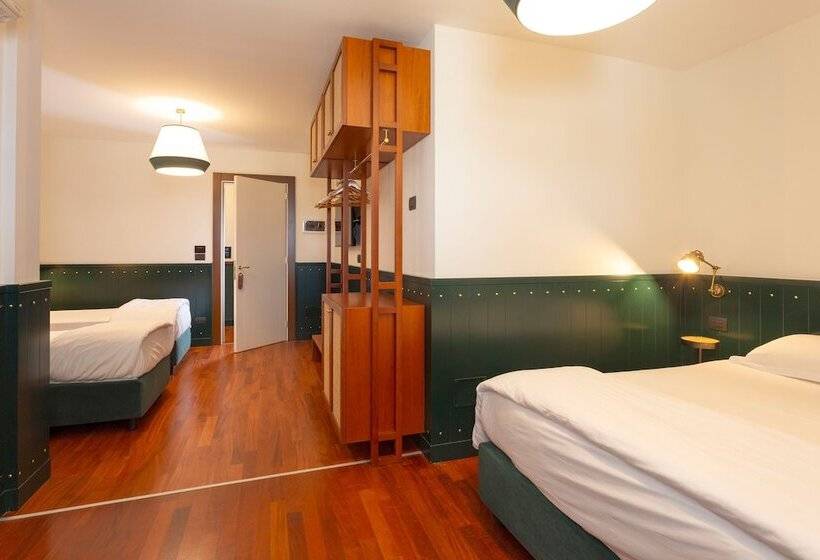 חדר סטנדרט לארבעה, Ghalà