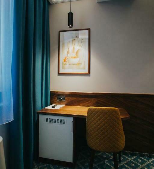 اتاق لوکس, Jelena Brčko