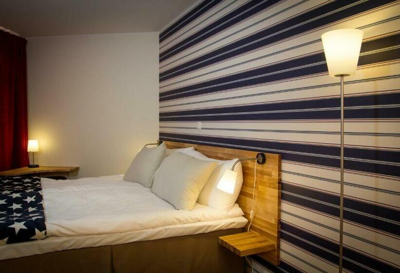 חדר סטנדרט, Kompassen