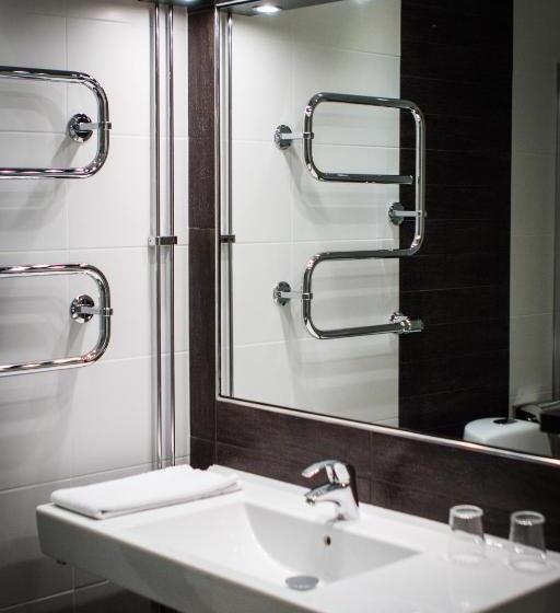 חדר סטנדרט, Kompassen