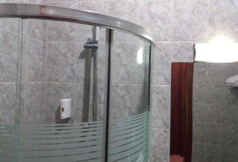 Family Room, Oxa Doo