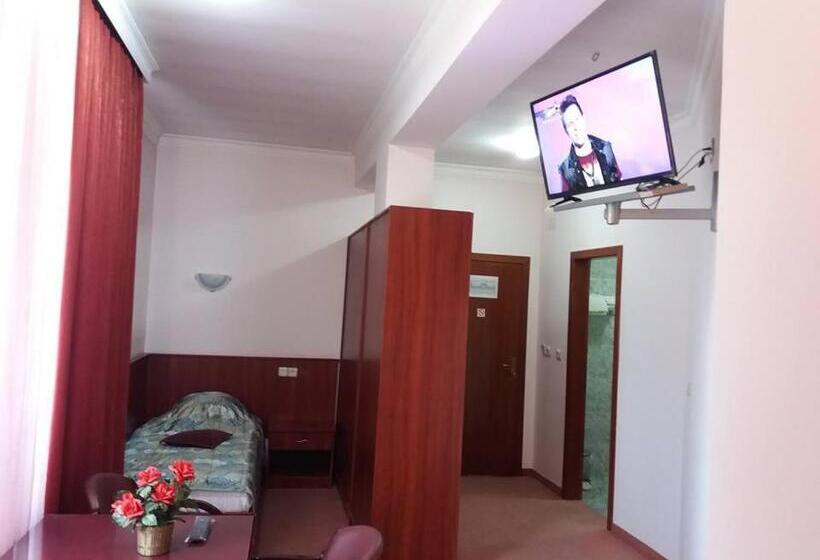 Habitación Familiar, Oxa Doo