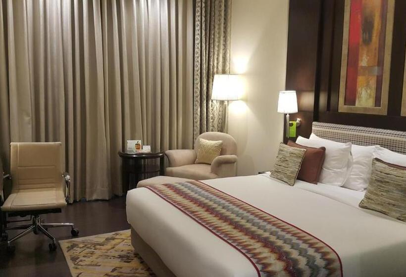 Номер бизнес-класса, Radisson Noida