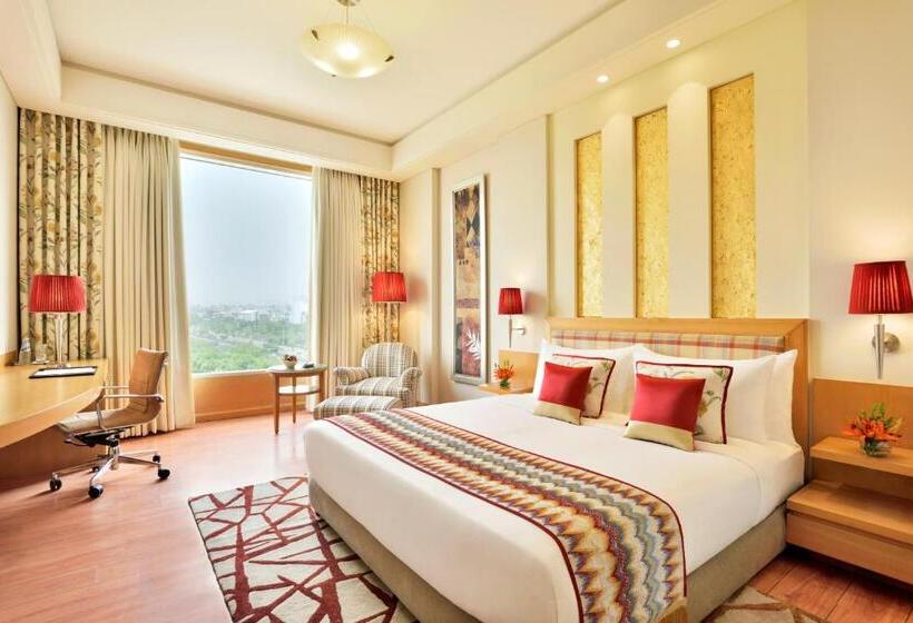 Номер Deluxe, Radisson Noida