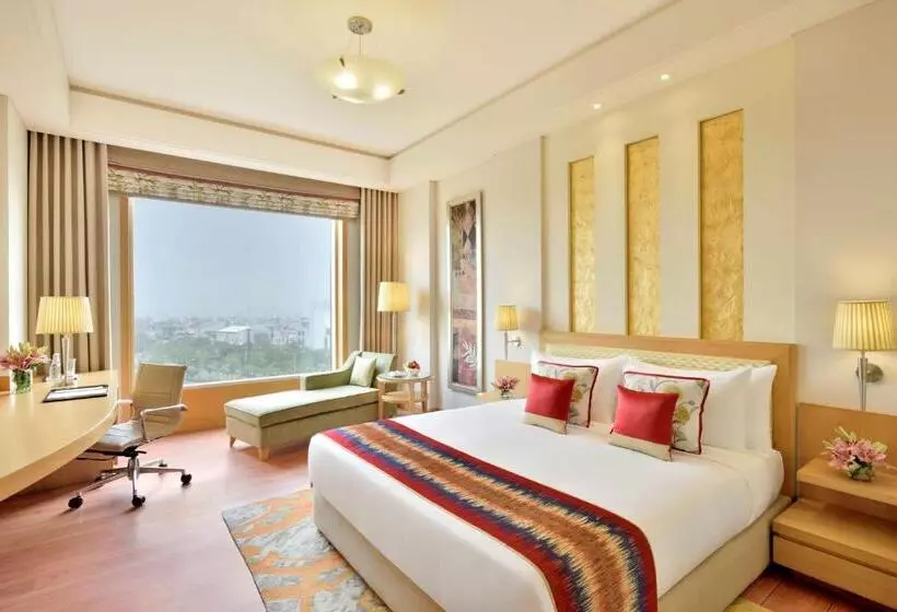 デラックスルーム, Radisson Noida