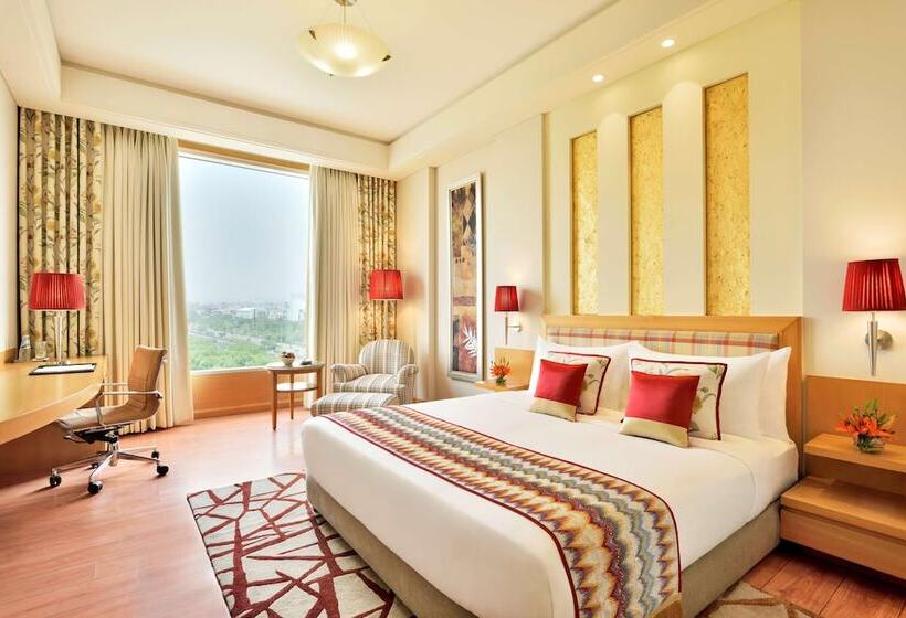 Номер Deluxe, Radisson Noida