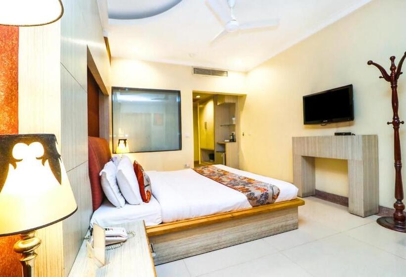 سوییت, Rajshree & Spa
