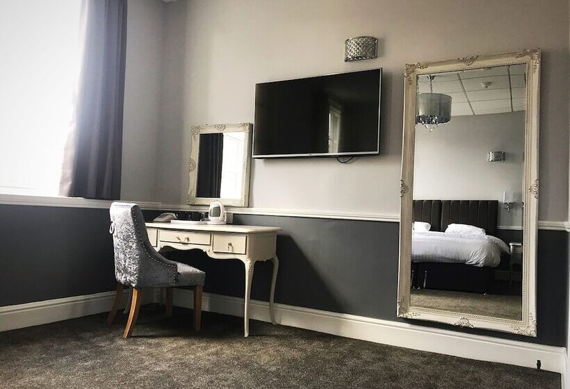 デラックスルーム, The Lion