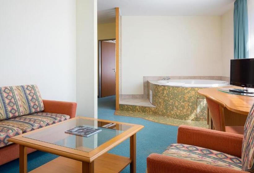 Люкс с гидромассажем, Hunguest Hotel Aqua Sol