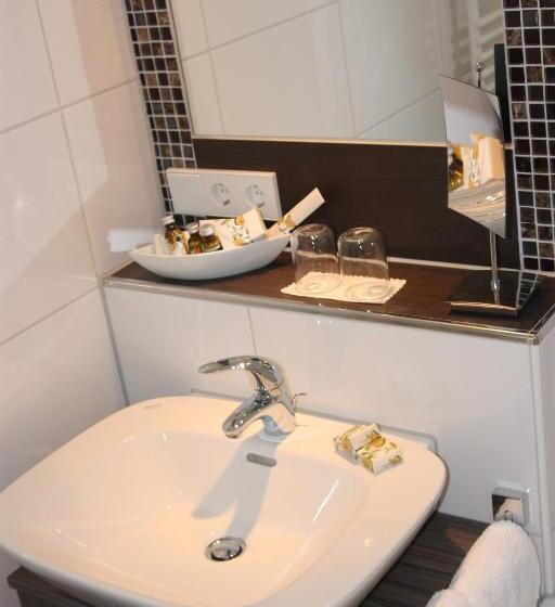 标准间带阳台, Lupinenhotel Bodensee