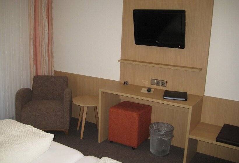 标准间, Zur Linde