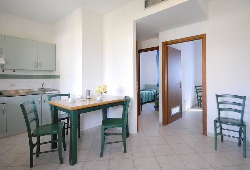 Апартаменты 2 Спальни, La Cecinella Apartments