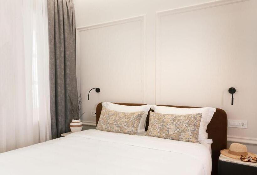 اتاق استاندارد با تخت بزرگ, Castro Hotel Syros