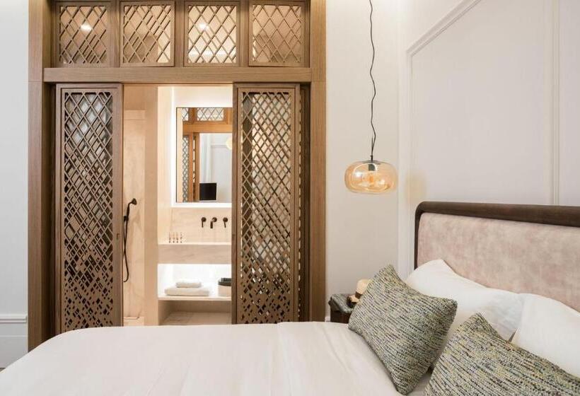 اتاق سوپریور با تخت بزرگ, Castro Hotel Syros