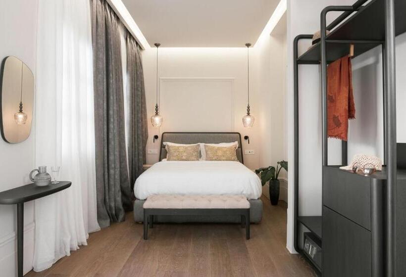 اتاق سوپریور با تخت بزرگ, Castro Hotel Syros