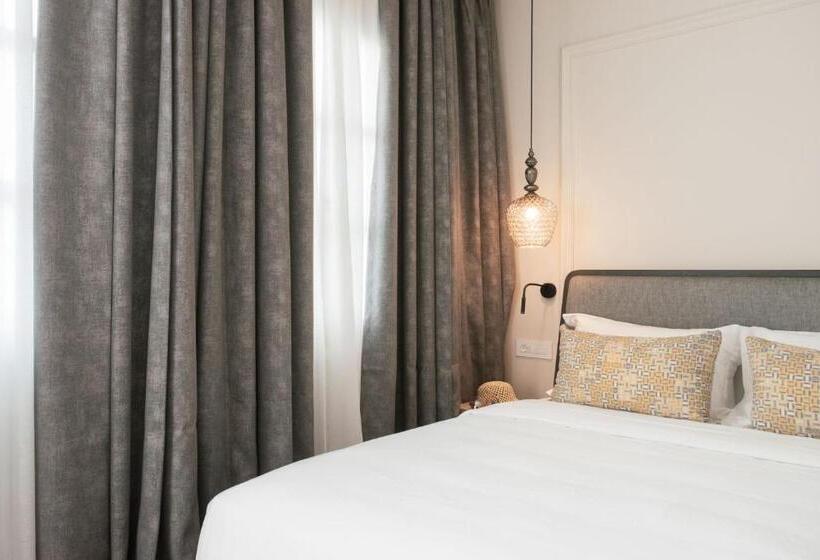 اتاق سوپریور با تخت بزرگ, Castro Hotel Syros