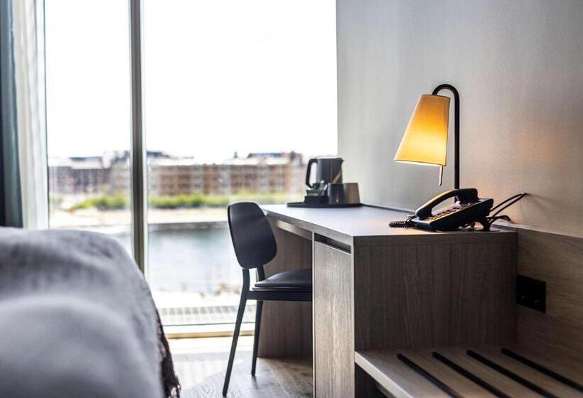 Номер Superior Кровать Кинг, Scandic Spectrum