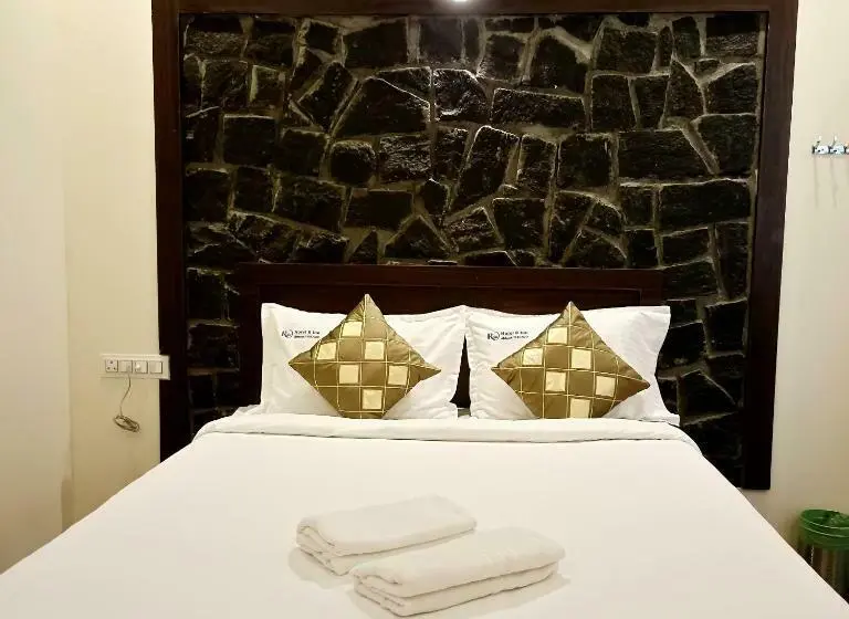 スタンダードルーム, R Inn Yercaud