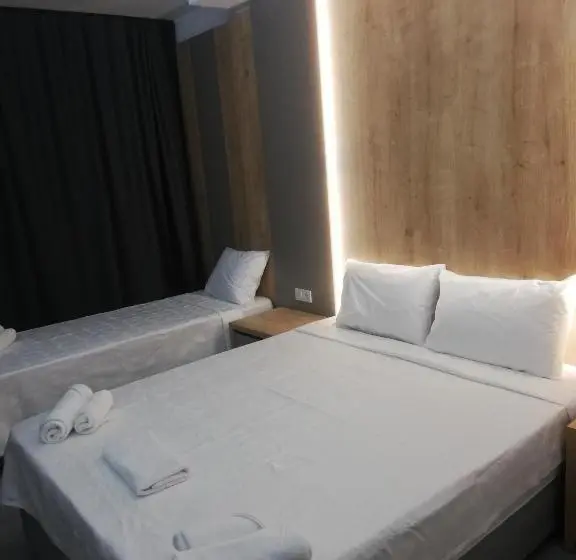اتاق استاندارد سه نفره, Luna Alacati