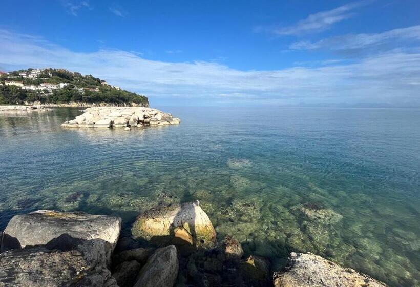 غرفة سوبيريور رباعية, Oltremare Rooms Agropoli