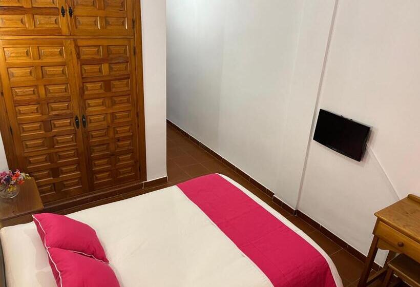 اتاق استاندارد, Hostal Ciudad Encantada