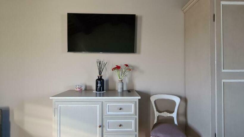 Camera Deluxe, Opera Domini Asisium