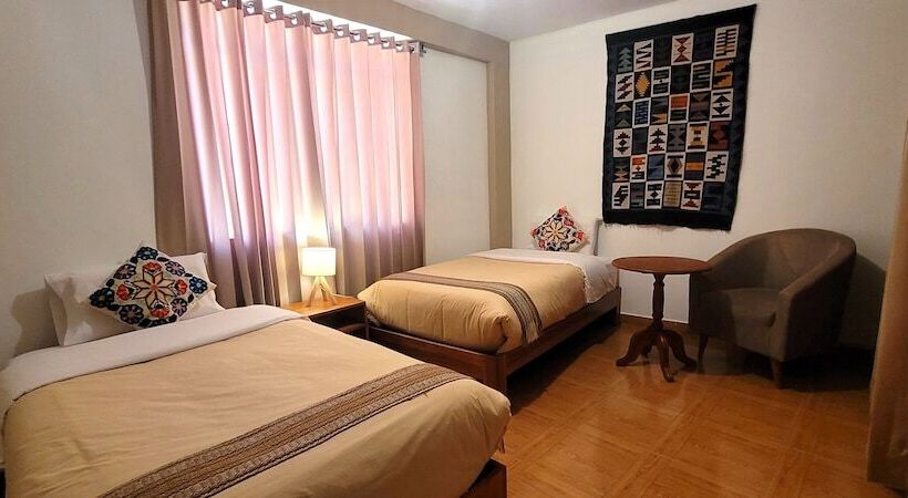 اتاق استاندارد, Ayllu B&b Ollantaytambo