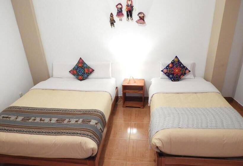 اتاق خانوادگی, Ayllu B&b Ollantaytambo