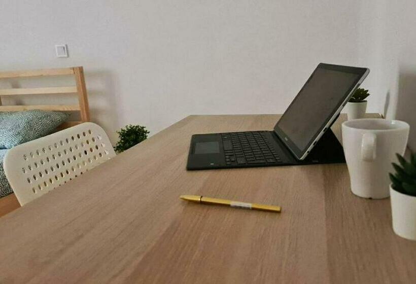 غرفة قياسية ثلاثية, The Wave Temple